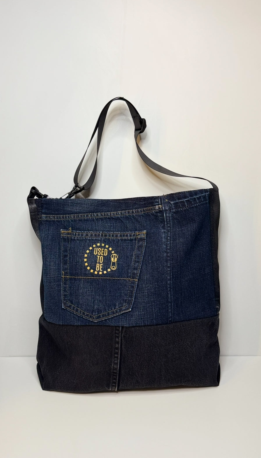 Victoria Medium Structured Tote Bag Denim Navy Blue & Black
