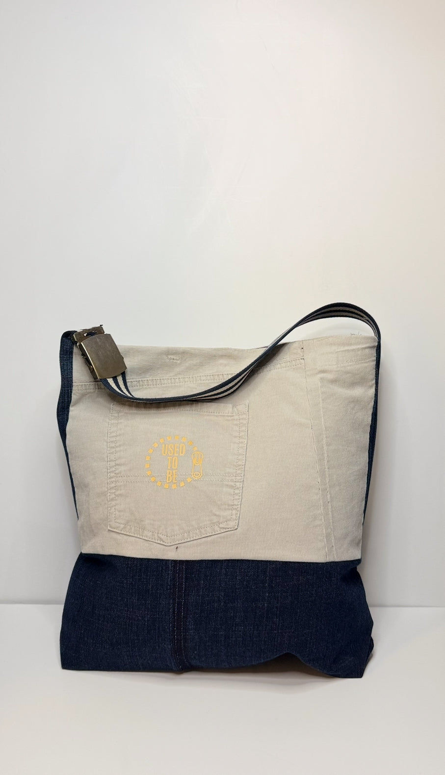 Victoria Medium Structured Tote Bag Corduroy Grey & Navy Blue